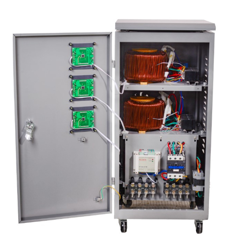 Стабилизатор напряжения релейный Ресанта АСН-30000/3-Ц (30000ВА, 240-450В, трехфазный, IP20, Серый)