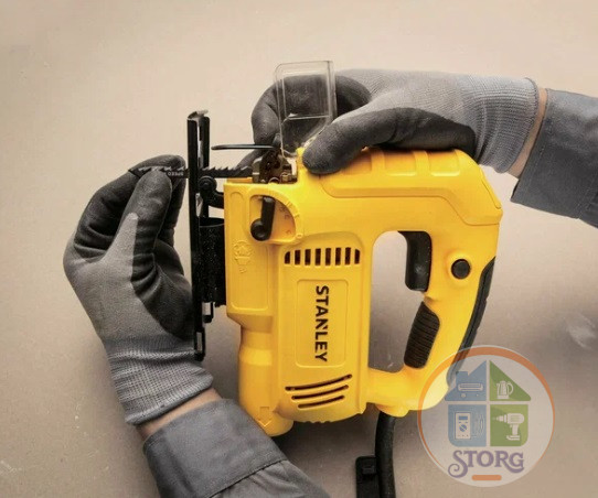 Лобзик электрический STANLEY SJ 60-RU, 600Вт, 500-3000ходов/мин, ход пилки 19мм, глуб.пропила дер./алюм/цв.метал./стали, 75мм,10мм,6мм,6мм, маятн.ход, плав.пуск,рег.част.хода, рег.маят.хода 4 ступени.