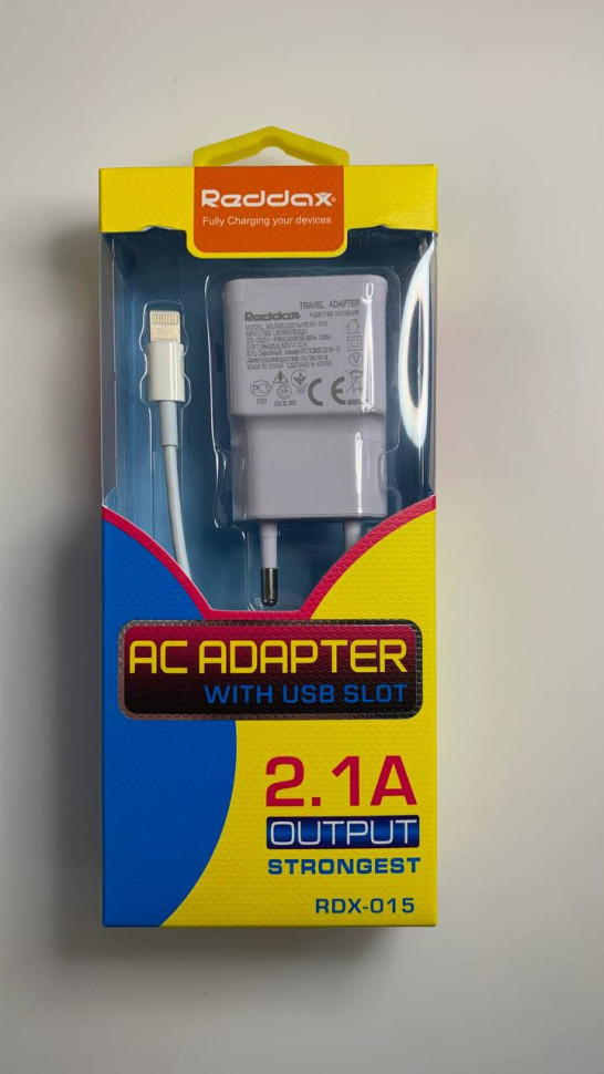 СЗУ Reddax RDX-015 5V2,1A белый + Lightning кабель СЗУ Reddax RDX-015 5V2,1A белый + Lightning кабель