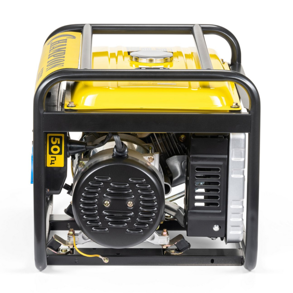 Генератор бензиновый Champion GG3301 (2.8/3.1кВт, 220В, 4-такт., ручной, AVR, бак 16л)