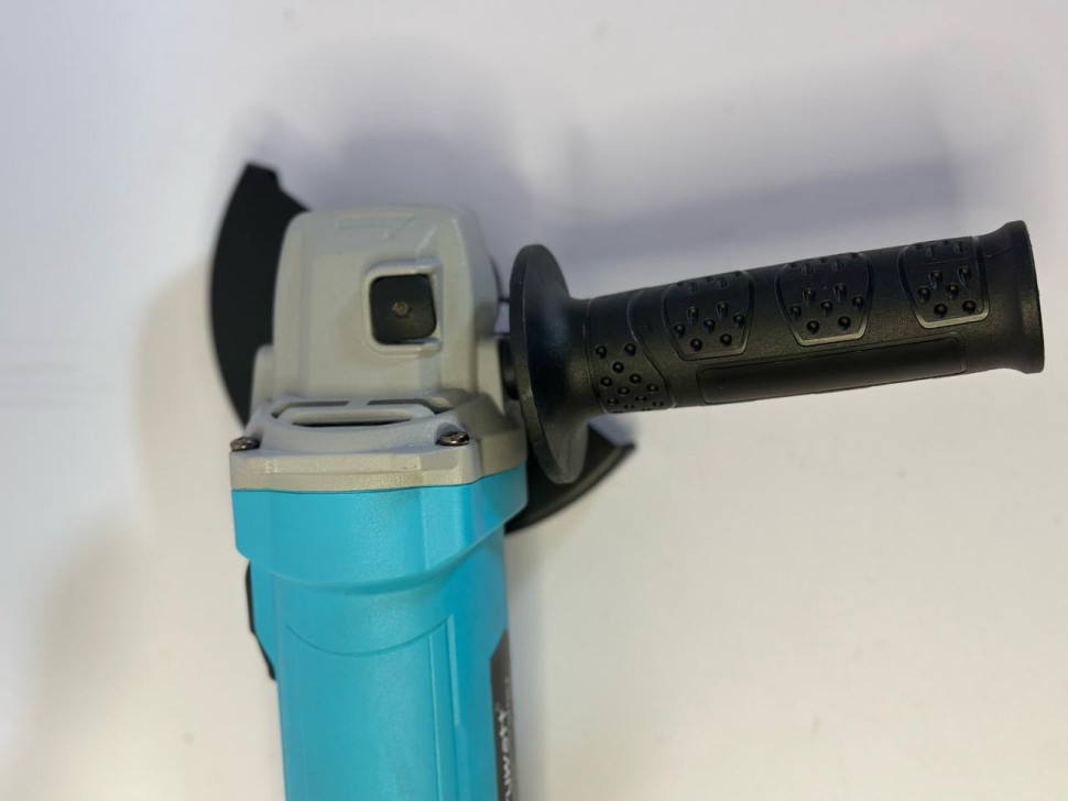 Машина угловая шлифовальная Gruwatt AG012, 125 мм, 1100 Вт, 11000 об/мин Машина угловая шлифовальная Gruwatt AG012, 125 мм, 1100 Вт, 11000 об/мин