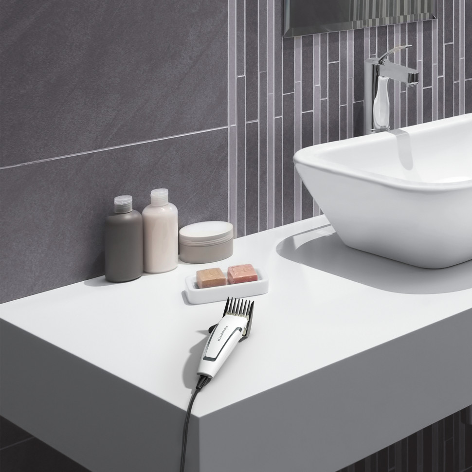 Машинка для стрижки Rowenta TN1605F0, Pure Collection Driver, шир.42мм, брит. сухое Белый/черный Машинка для стрижки Rowenta TN1605F0, Pure Collection Driver, шир.42мм, брит. сухое Белый/черный