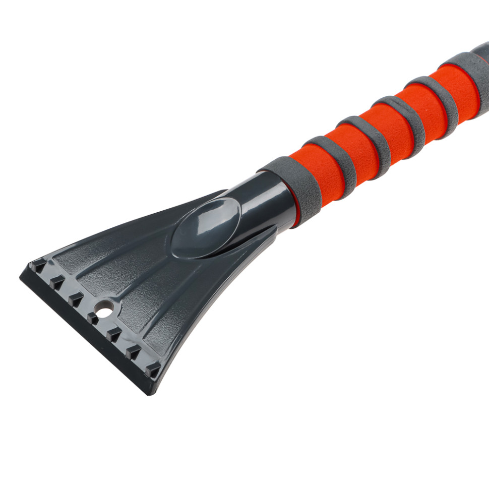 Щетка для уборки снега ЕРМАК с распушенной щетиной+скребок, 62см