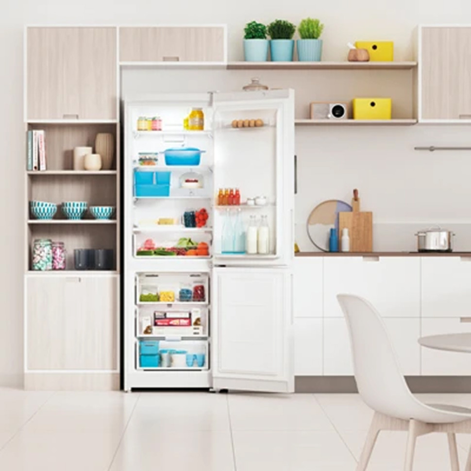 Холодильник Indesit ITR 5180 W, 220/78л, мороз.низ, No Frost, Push & Go, 364–365 кВт·ч, 185х60х64см